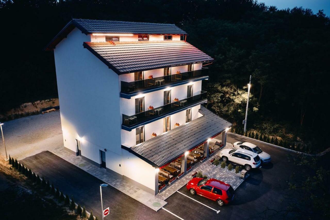Bed and Breakfast Sobe Kod Bakija Karlovac Zewnętrze zdjęcie