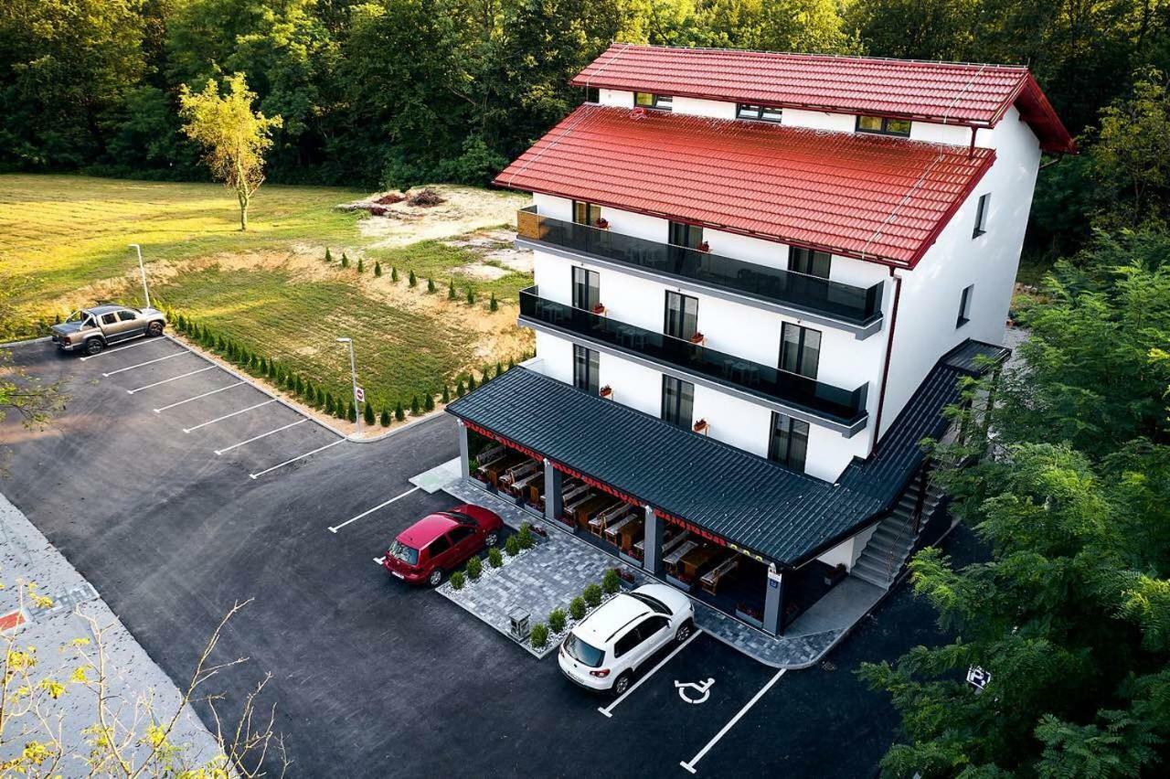 Bed and Breakfast Sobe Kod Bakija Karlovac Zewnętrze zdjęcie